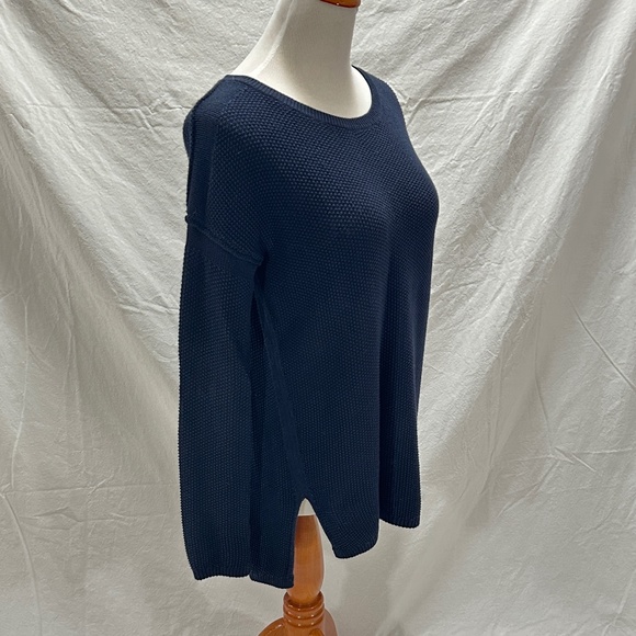 Vince Navy Blue Cotton/Cashmere Sweater (perfect for Spring!) - Picture 2 of 7